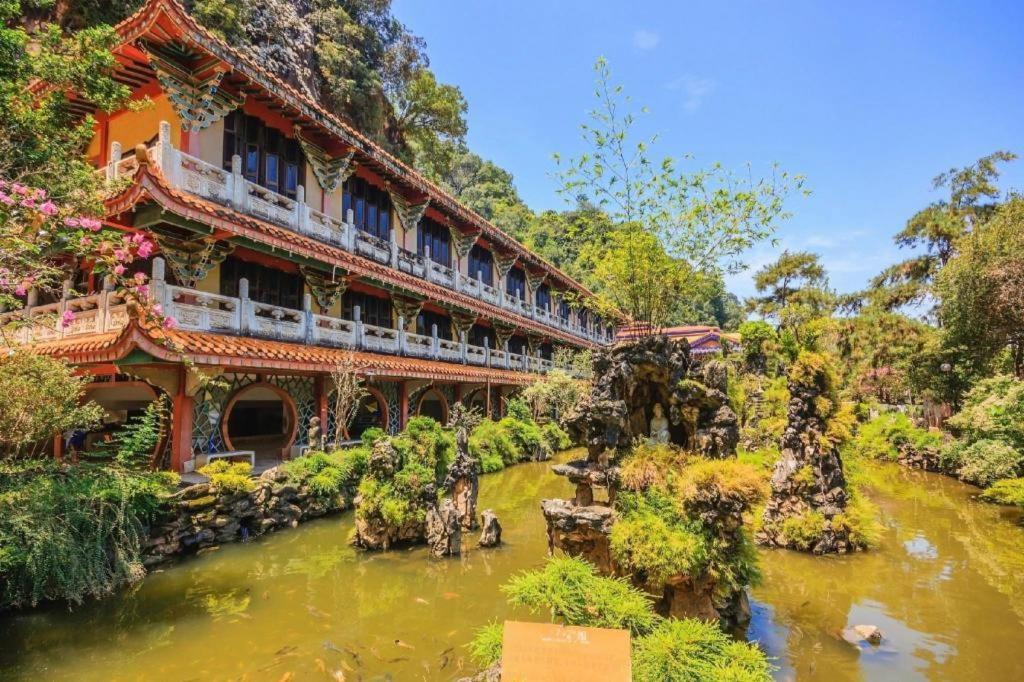 เดอะ ไพน์ โฮเต็ล Hotel Kampung Kuala Terla ภายนอก รูปภาพ